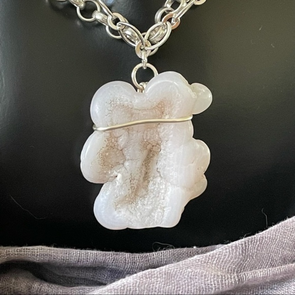 Handmade Dual Layered Natural Quartz & Chain Pendant Necklace 20” Minimalist - Picture 4 of 10